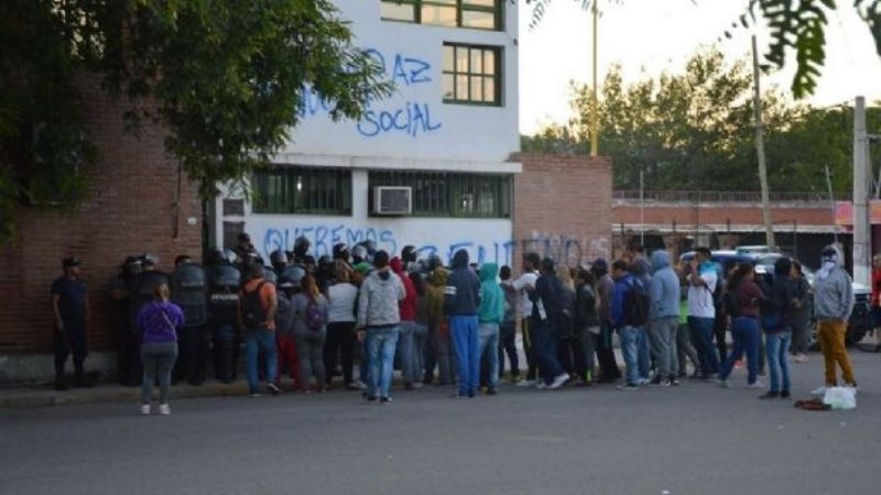 Valle Viejo cumplirá con la reincorporación de los cesanteados