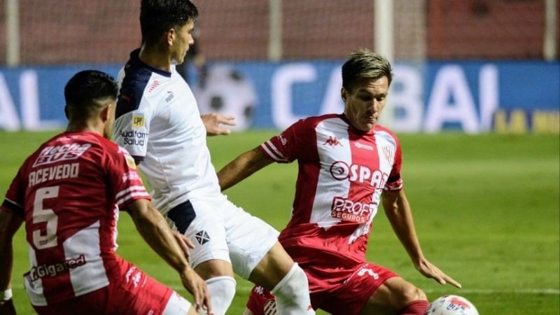 Pobre empate en Santa fe, que le sirvió más al “Rojo”