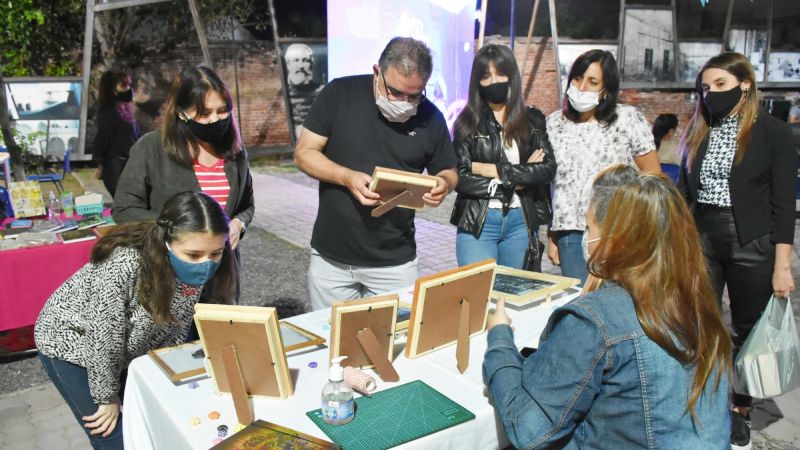 El Mercado de libros, con feria, cuentos y encuentros