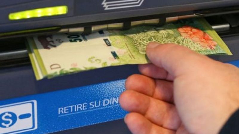 Pago de sueldos a empleados públicos y docentes