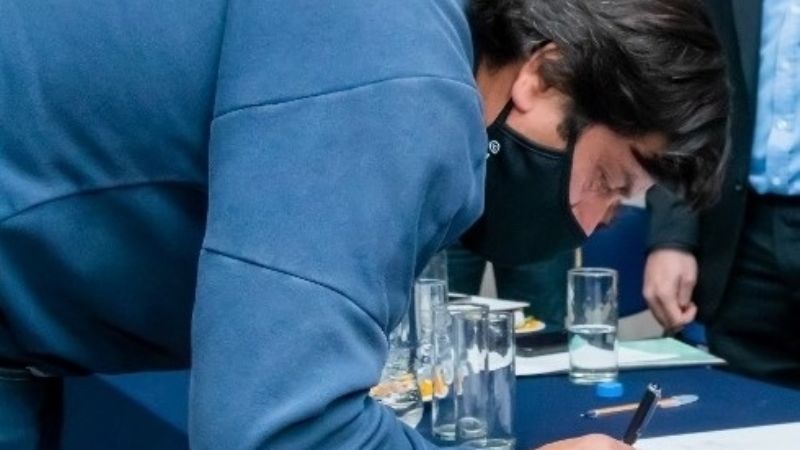 Aporte a la Municipalidad de El Alto para la adquisición de maquinaria vial