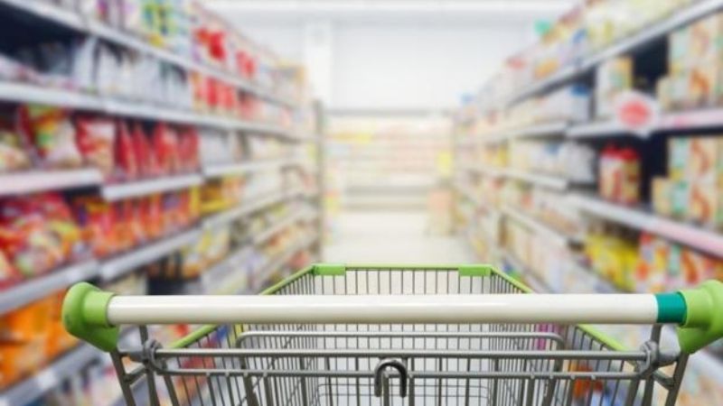 Las ventas en los supermercados bajaron un 5,8% interanual