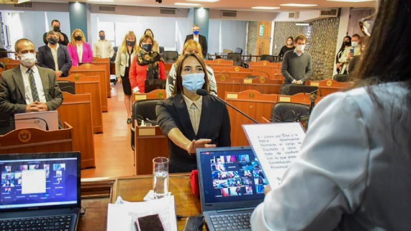 Asumió Jimena Moreno como diputada