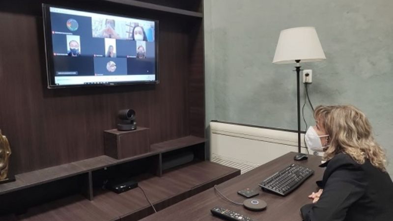 Incorporación de residentes para el interior