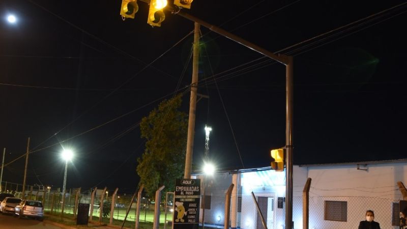 Nuevo semáforo en la zona sur de la Capital