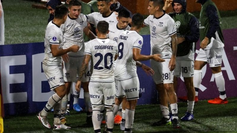 Éxito de Central sobre San Lorenzo y empate de Talleres