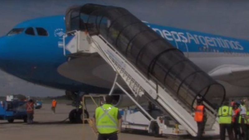 Llegan desde Rusia más de 765 mil dosis de la vacuna Sputnik V