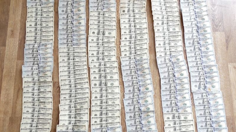 Desarticulan una banda que vendía ilegalmente celulares