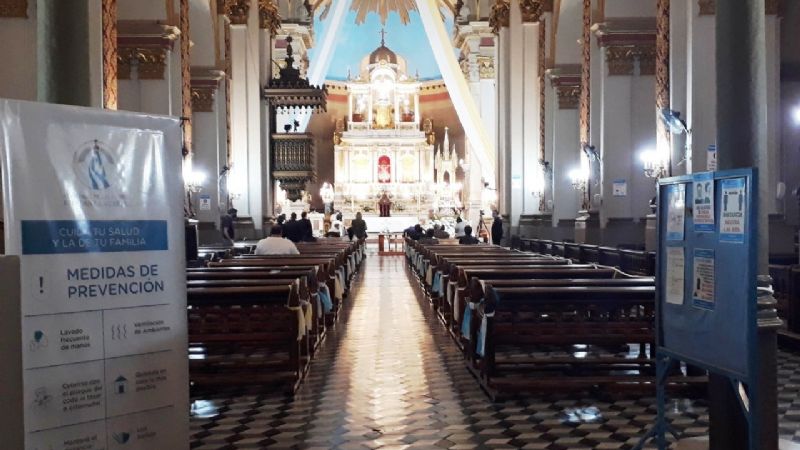 Se retoman los bautismos y hay nuevo horario de misas en la Catedral