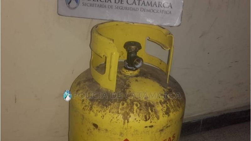 Aprehenden a un joven con una garrafa robada