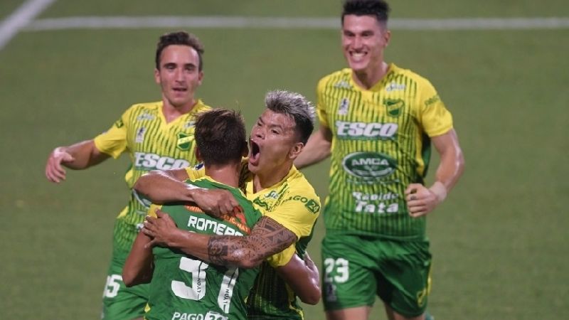 Defensa y Justicia con Palmeiras en la ida por la Recopa