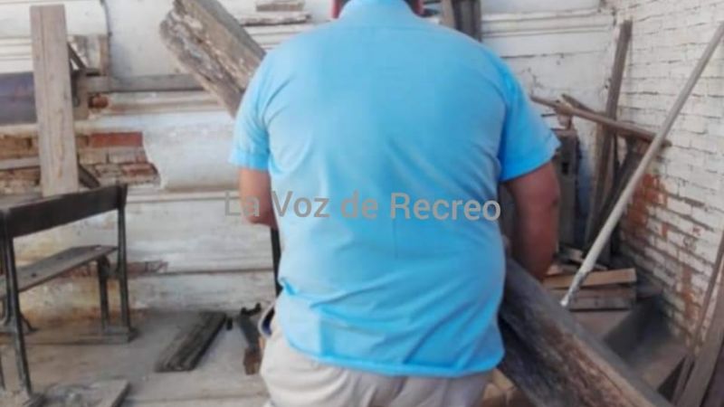 Párroco trabaja con vecinos para recuperar la capilla de Anjuli