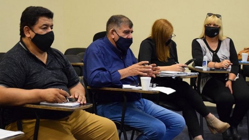 Gremios y Gobierno, definen hoy miércoles