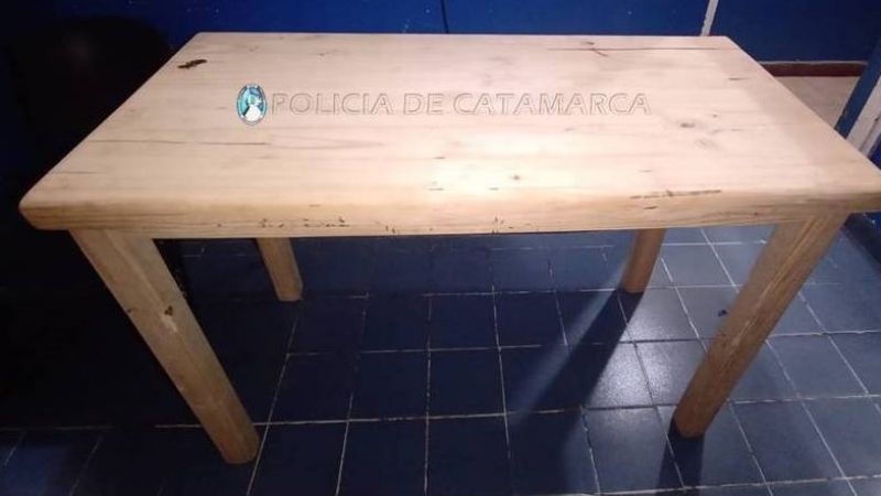 Secuestran una mesa de dudosa procedencia