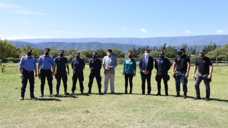 Capacitación para agentes de tránsito y policías en Valle Viejo y FME