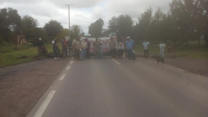 Tabacaleros volvieron con el corte de la ruta 64