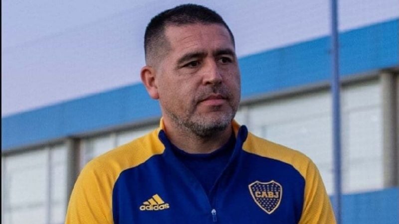 Riquelme propone jugar la Copa Argentina con los pibes