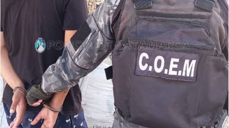 Policías detienen a un joven buscado por la Justicia
