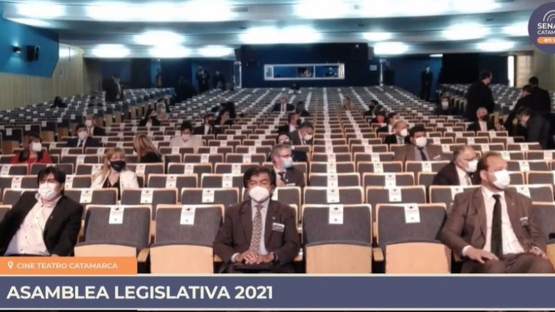 Comenzó la Asamblea Legislativa en el Cine Teatro Catamarca