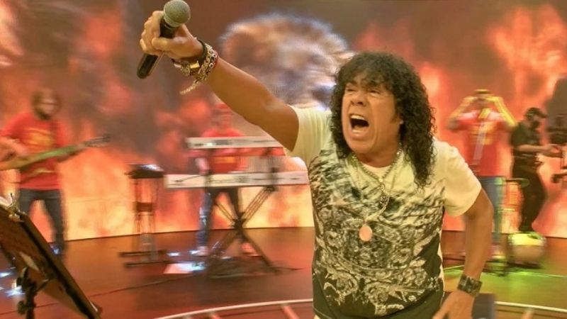 Mona Jiménez: streaming récord y colapso en la plataforma