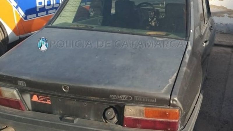 Secuestran un auto y aprehenden a dos sujetos en Fray Mamerto Esquiú
