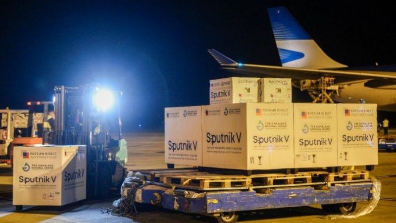 Llegó el vuelo con otras 500 mil dosis de Sputnik V