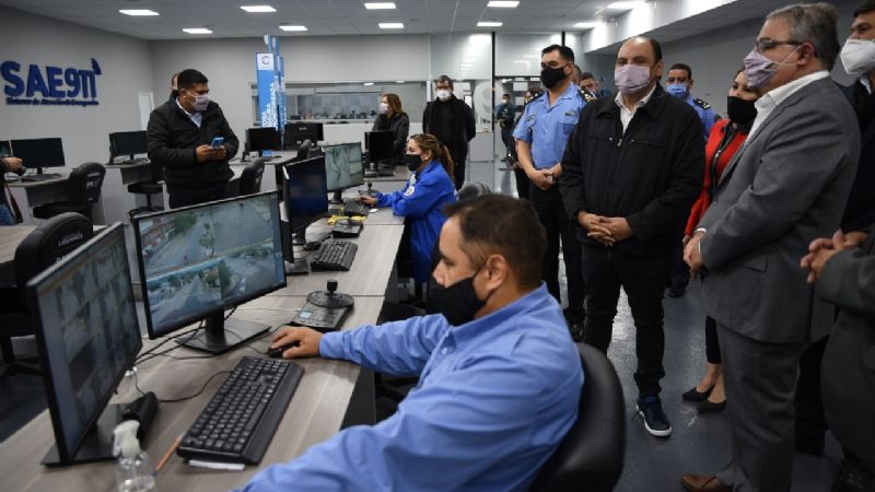 Instalaron el primer tótem y sumarán 400 cámaras para fortalecer la seguridad