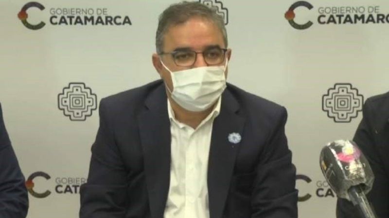 Analizan el regreso a las aulas y horario comercial corrido