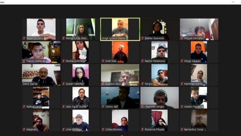 Clases en la Escuela Provincial de Árbitros de Fútbol