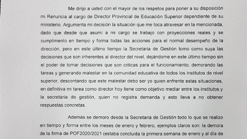 Renunció funcionario de Educación