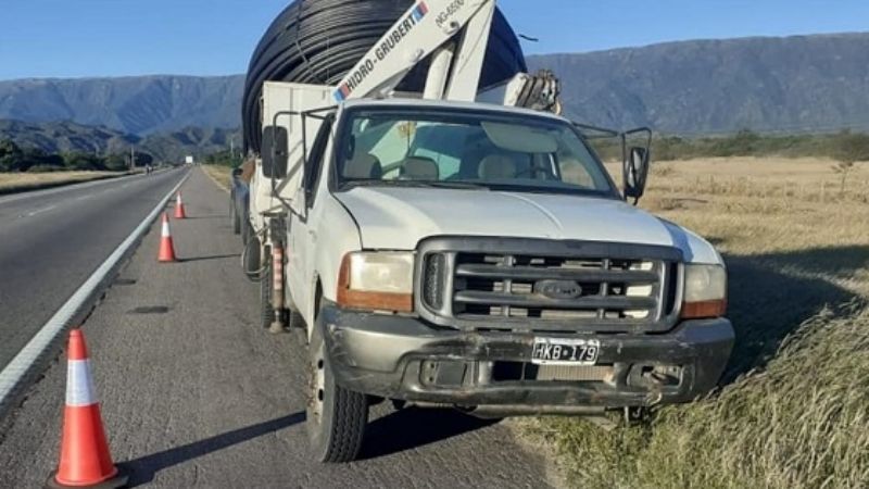 Empresa de Internet rompió línea de energía subterránea y dejó a miles de usuarios sin luz
