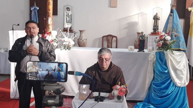 Con una disertación sobre Esquiú inició la Novena de Pentecostés