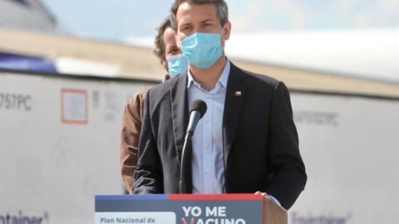 Chile se prepara para vacunar con una tercera dosis