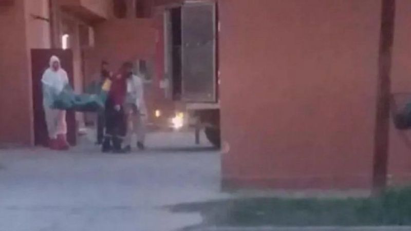 Murió en un hotel alojamiento y su acompañante intentó huir