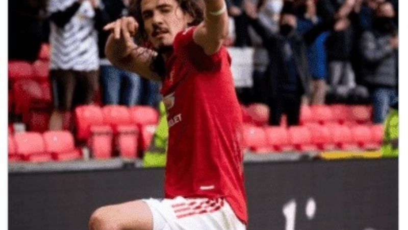 Manchester United chicaneó a Boca, por “el pase” de Cavani