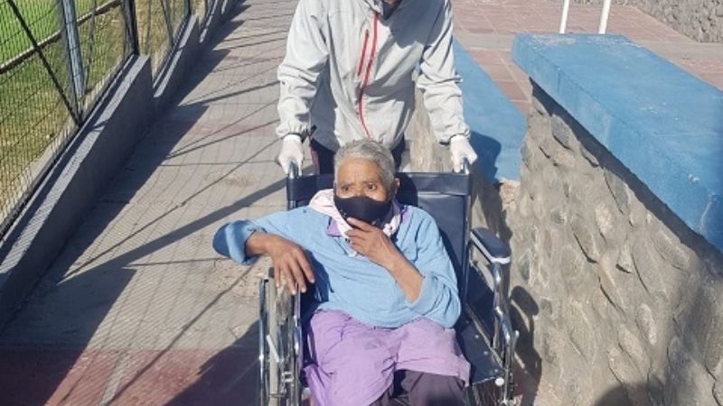 Docentes municipales comienzan a recibir  la segunda dosis