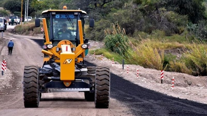 Inició la pavimentación del Camino de la Virgen