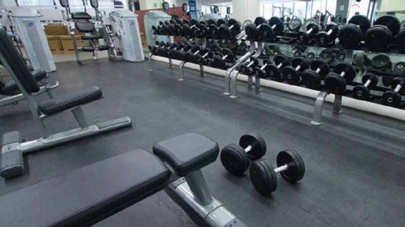 Protesta de gastronómicos y gimnasios por el cierre de actividades