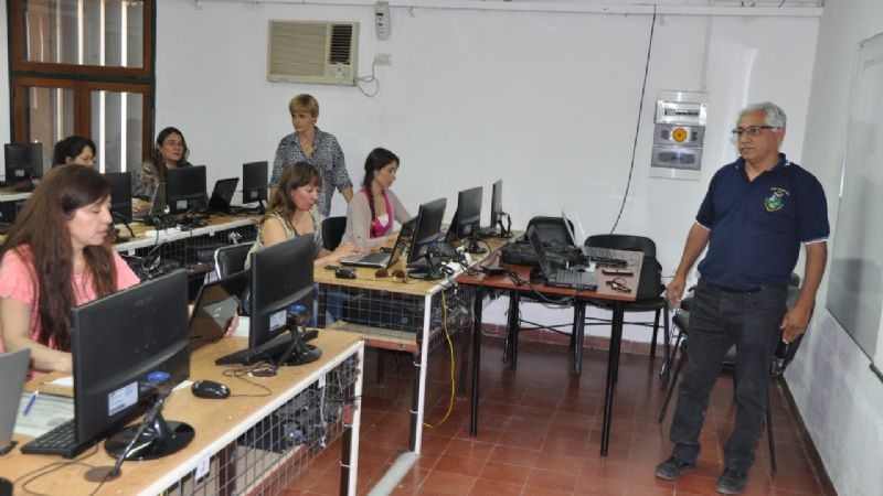 Formación de posgrado gratuita para docentes universitarios