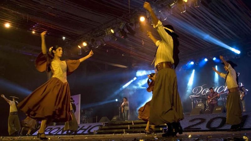 Bailarines informales piden ser incluidos en la ayuda económica