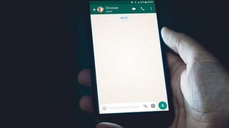 Cómo esconder las conversaciones privadas en WhatsApp