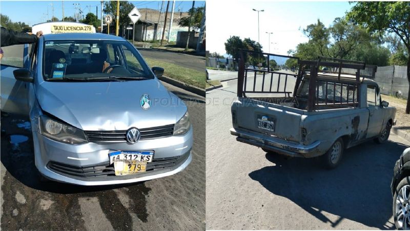 Taxista con pasajeros chocó contra una camioneta
