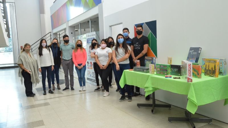 Una ludoteca para estrechar vínculos nuevos en la Residencia