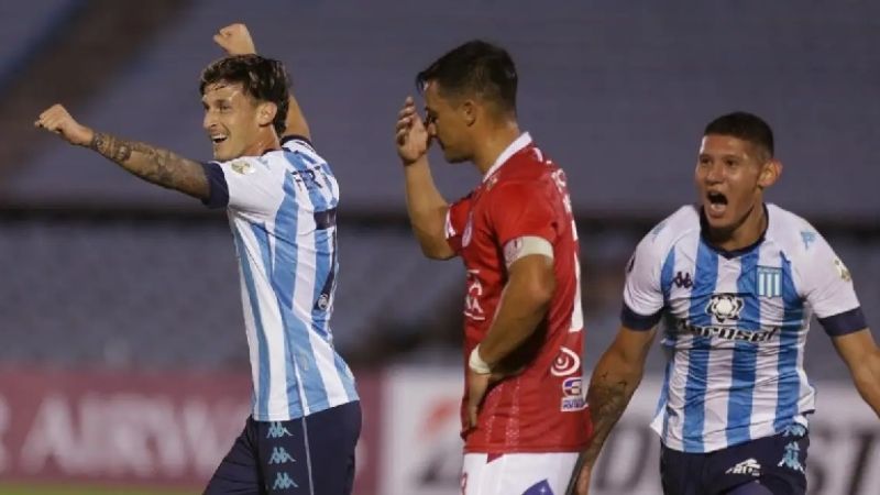 Racing con Rentistas, para quedar con el "1" en su grupo