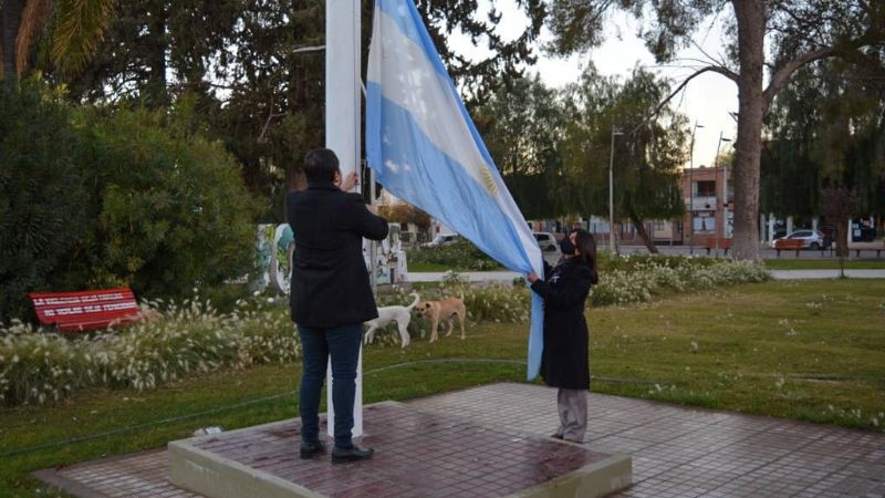 Apoyo económico a comercios, artesanos, emprendedores y trabajadores de salud