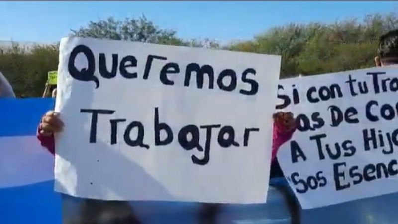 Comerciantes volvieron a la protesta para poder vender