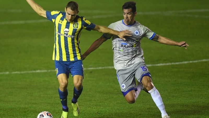 Rosario Central empató con 12 de Octubre y clasificó