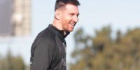 LA FRÍA mañana de Ezeiza no le quitó la sonrisa Lionel Messi.