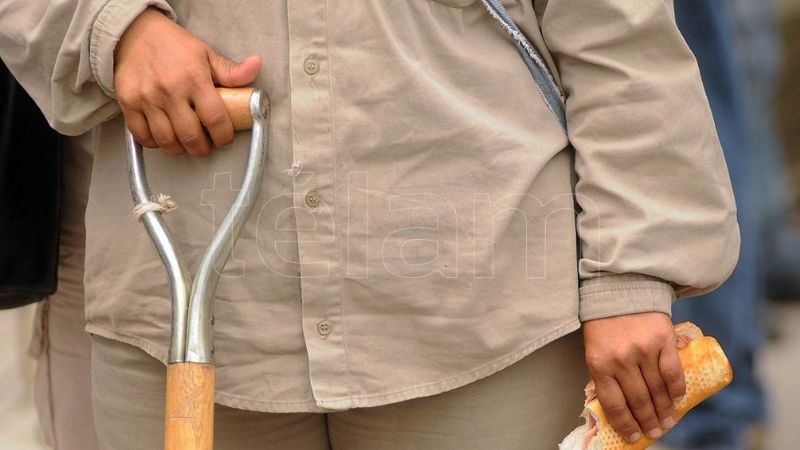 Extienden por un mes la prohibición de despidos