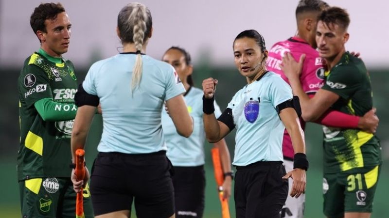 Con Defensa clasificado, “la noticia” fueron las chicas árbitras